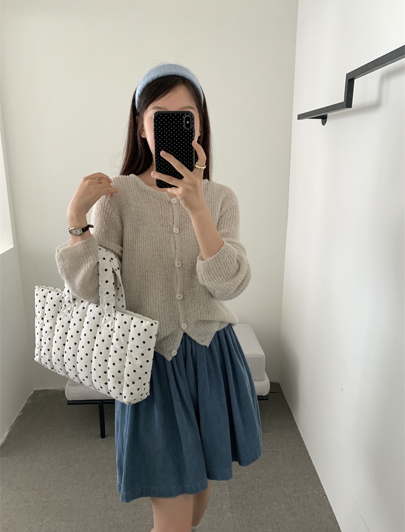 Round neck outside the ride cardigan autumn vest a set for women