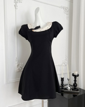Heart pinched waist France style puff sleeve dress