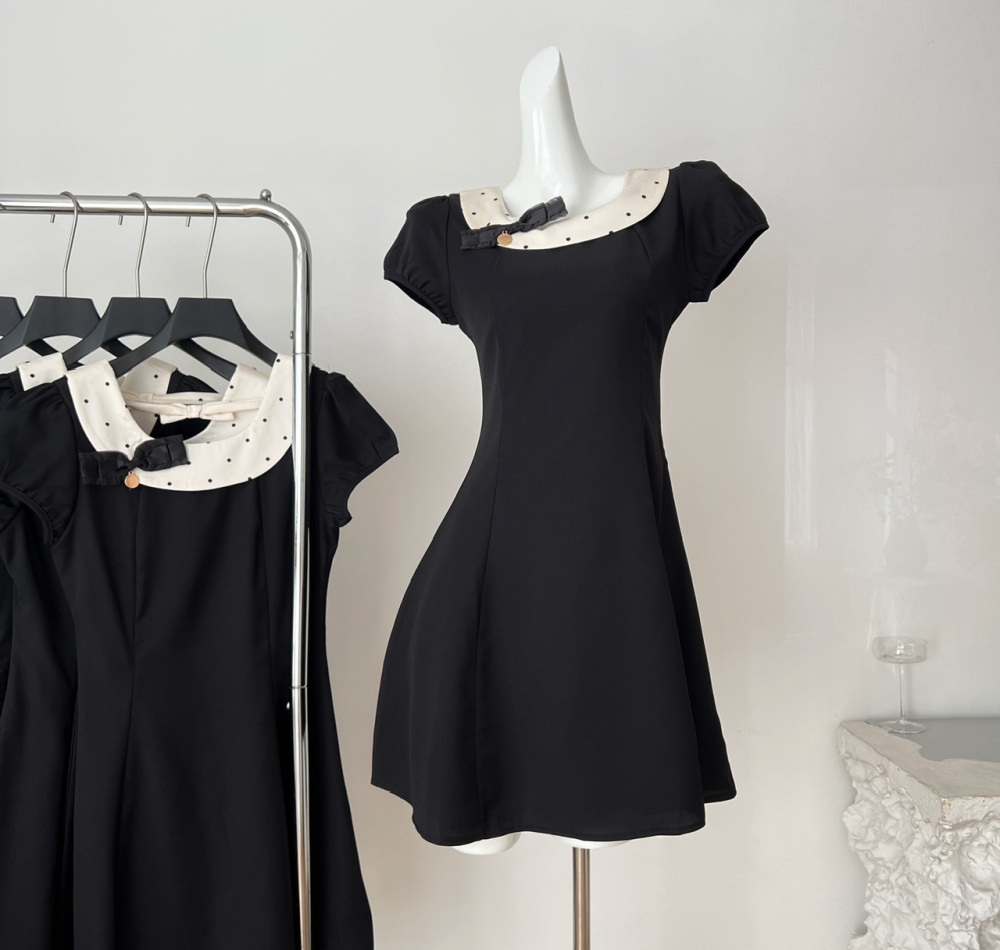Heart pinched waist France style puff sleeve dress
