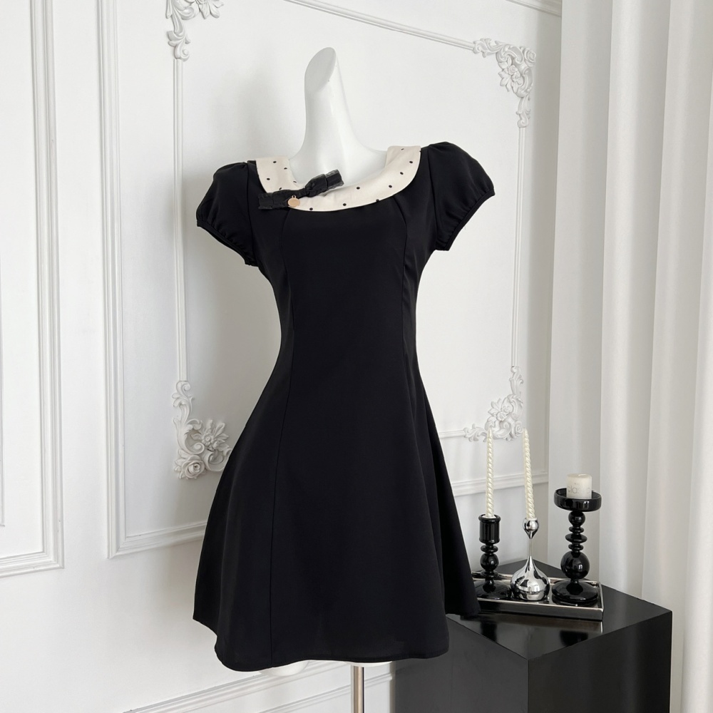 Heart pinched waist France style puff sleeve dress