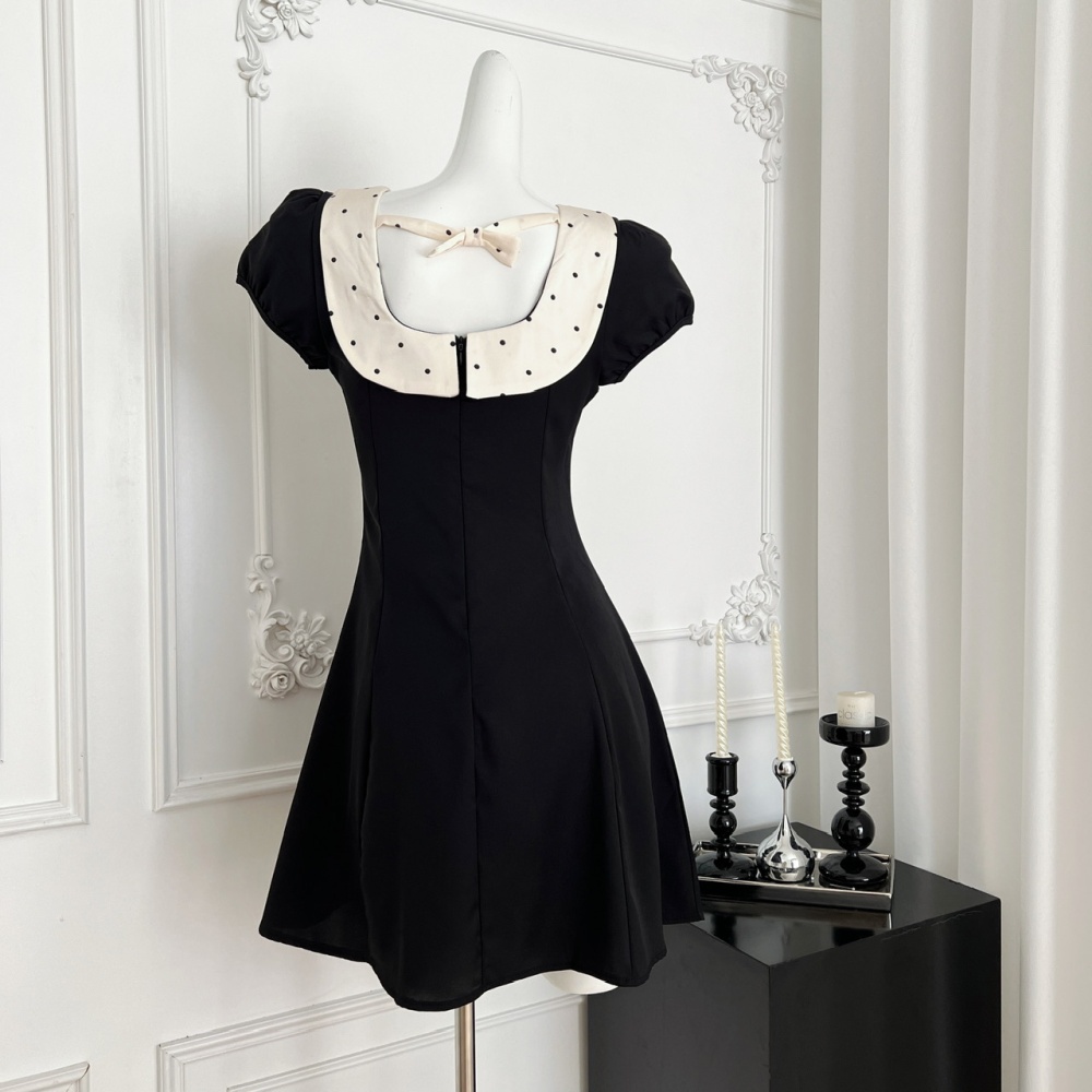 Heart pinched waist France style puff sleeve dress