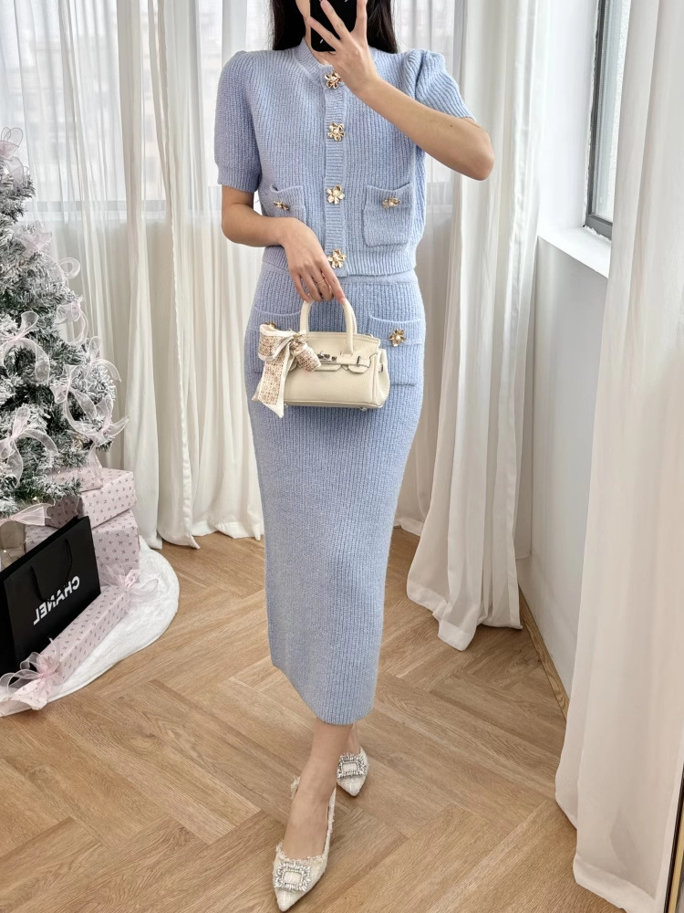 Package hip retro skirt France style knitted tops