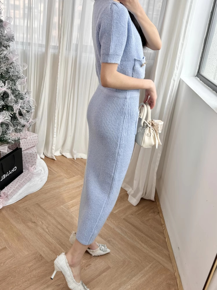 Package hip retro skirt France style knitted tops