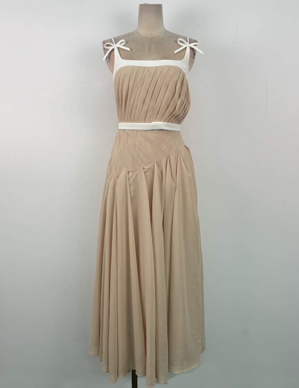 Niche temperament bow dress elegant sling slim long dress