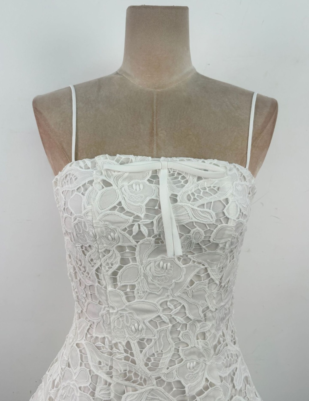 Sling lace wrapped chest dress flowers splice T-back