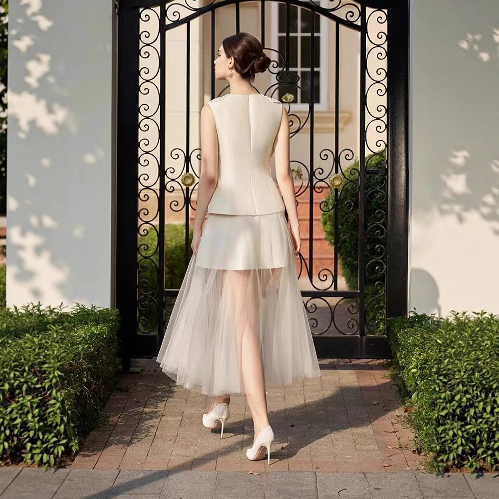 Niche stereoscopic flowers tops gauze temperament dress a set