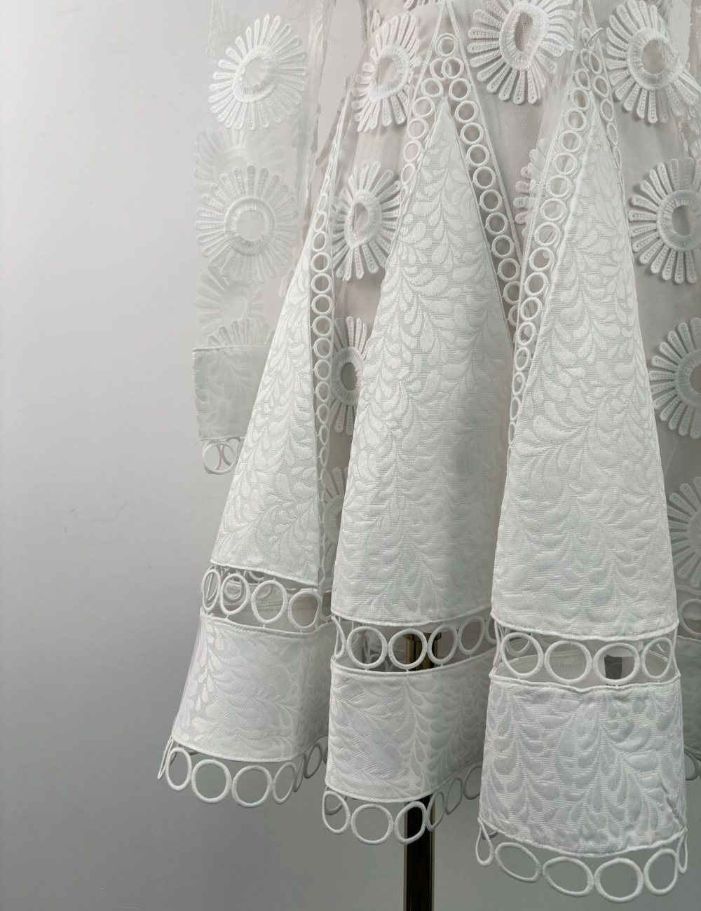 Tender temperament white T-back niche chiffon dress