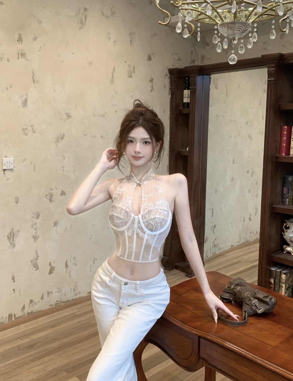 Sleeveless short lace enticement retro temperament tops