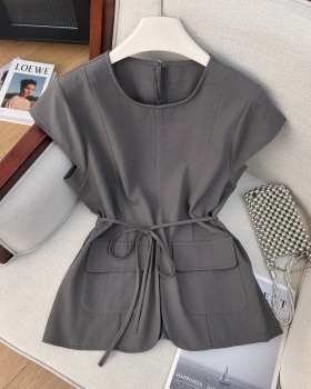 Niche unique tops sleeveless pinched waist shirt for women