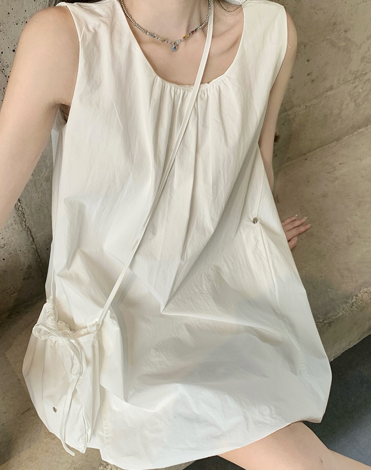 White Hepburn style dress bud enticement T-back for women