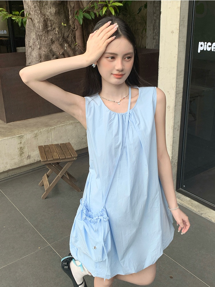 White Hepburn style dress bud enticement T-back for women