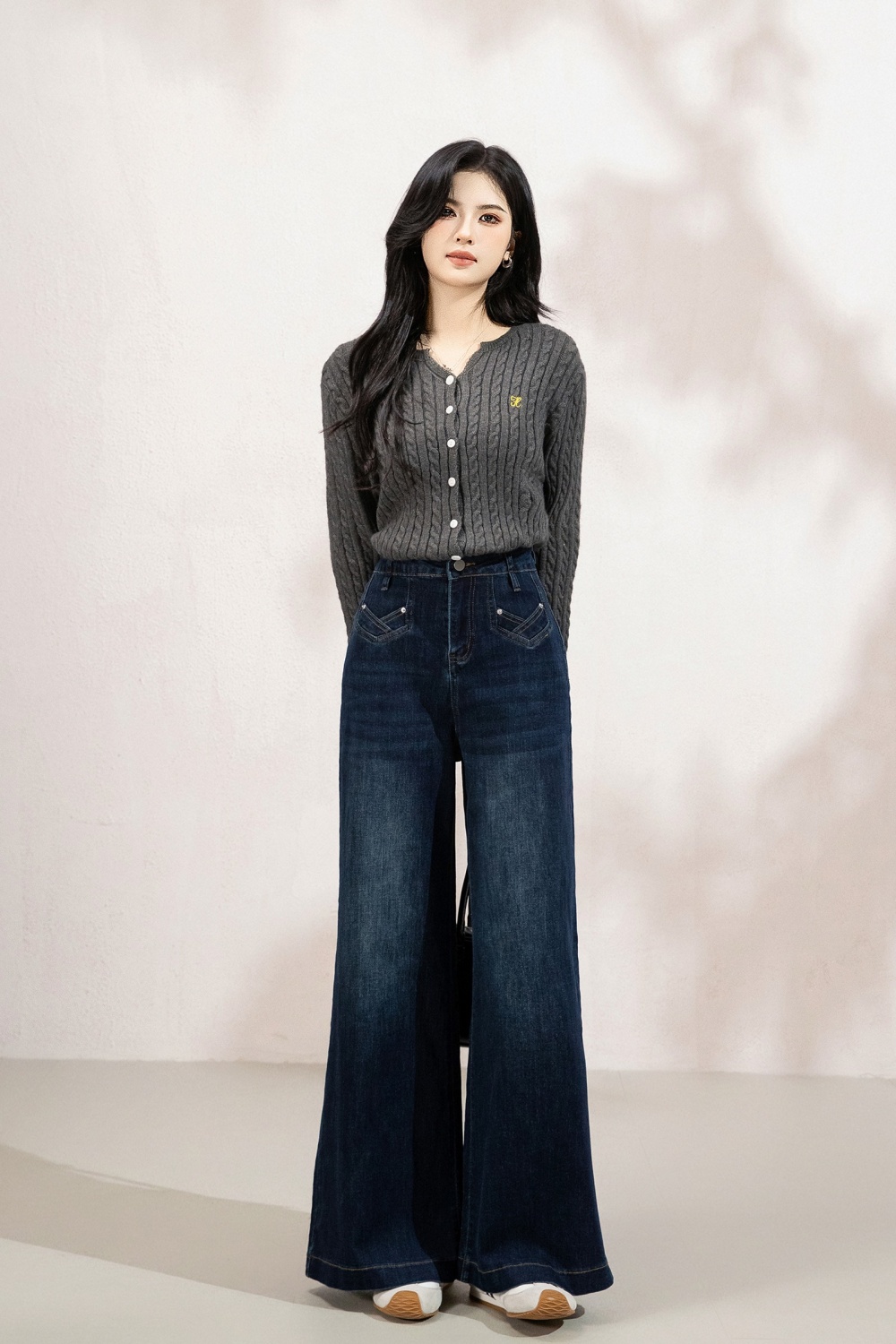 Nine tenths washed thin retro loose jeans for women
