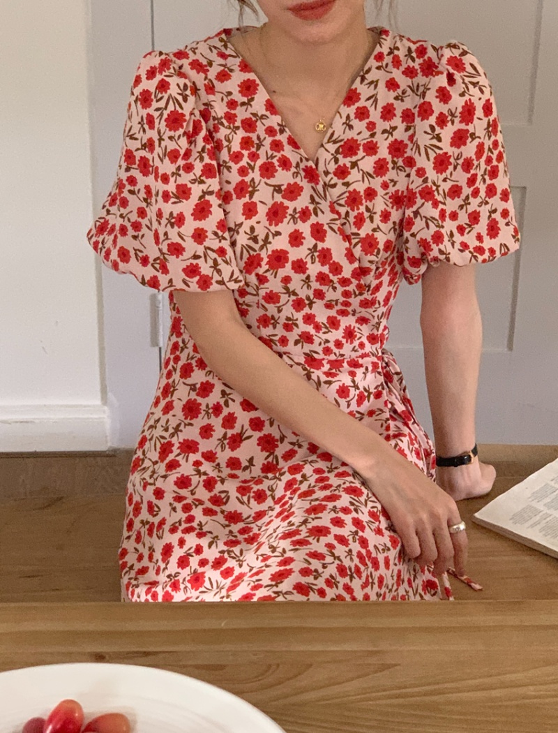 Puff sleeve France style V-neck floral fresh a slice dress