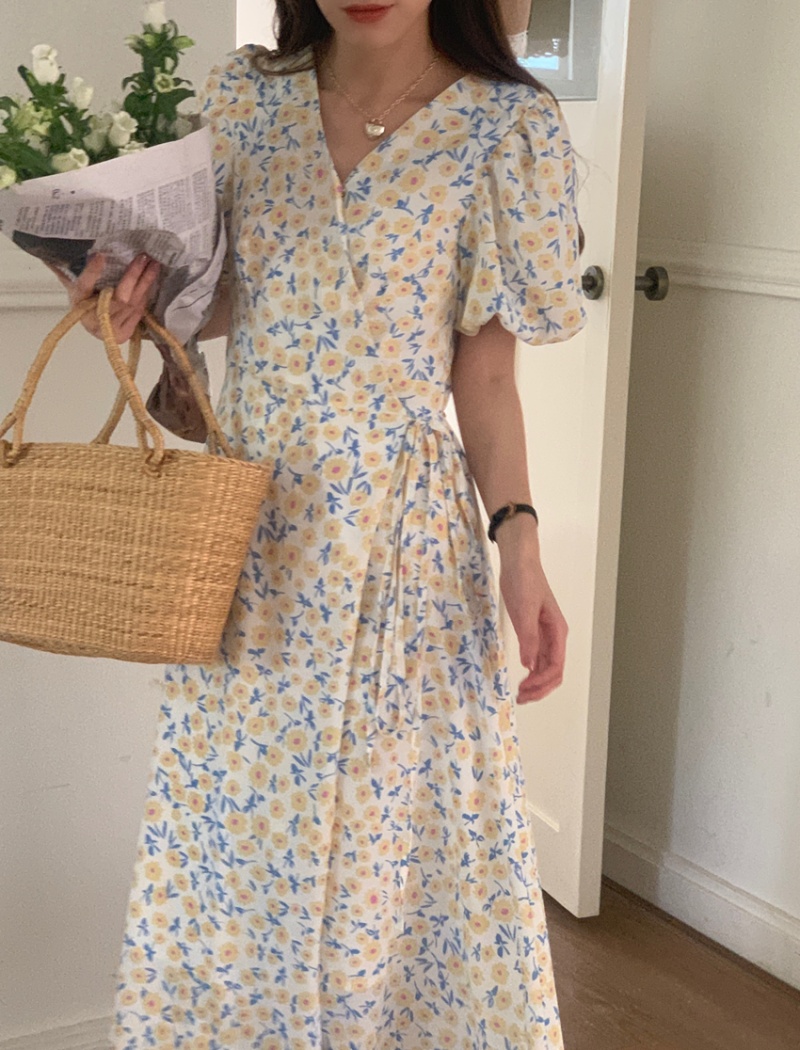 Puff sleeve France style V-neck floral fresh a slice dress
