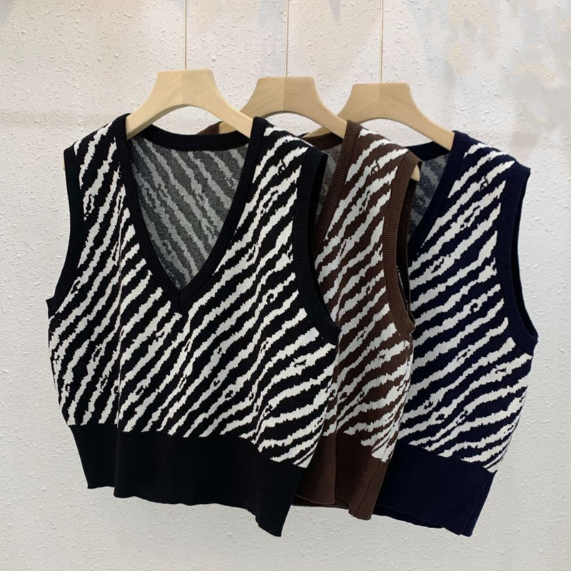 Sleeveless spring and autumn waistcoat knitted coat for women