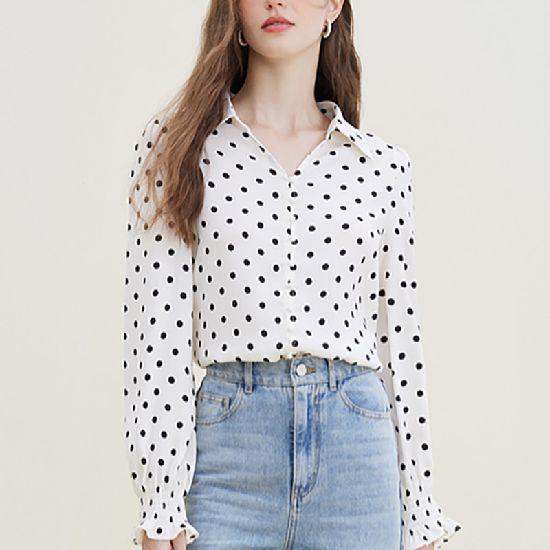 Classic bottoming long sleeve shirt for women