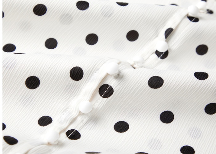 Classic bottoming long sleeve shirt for women