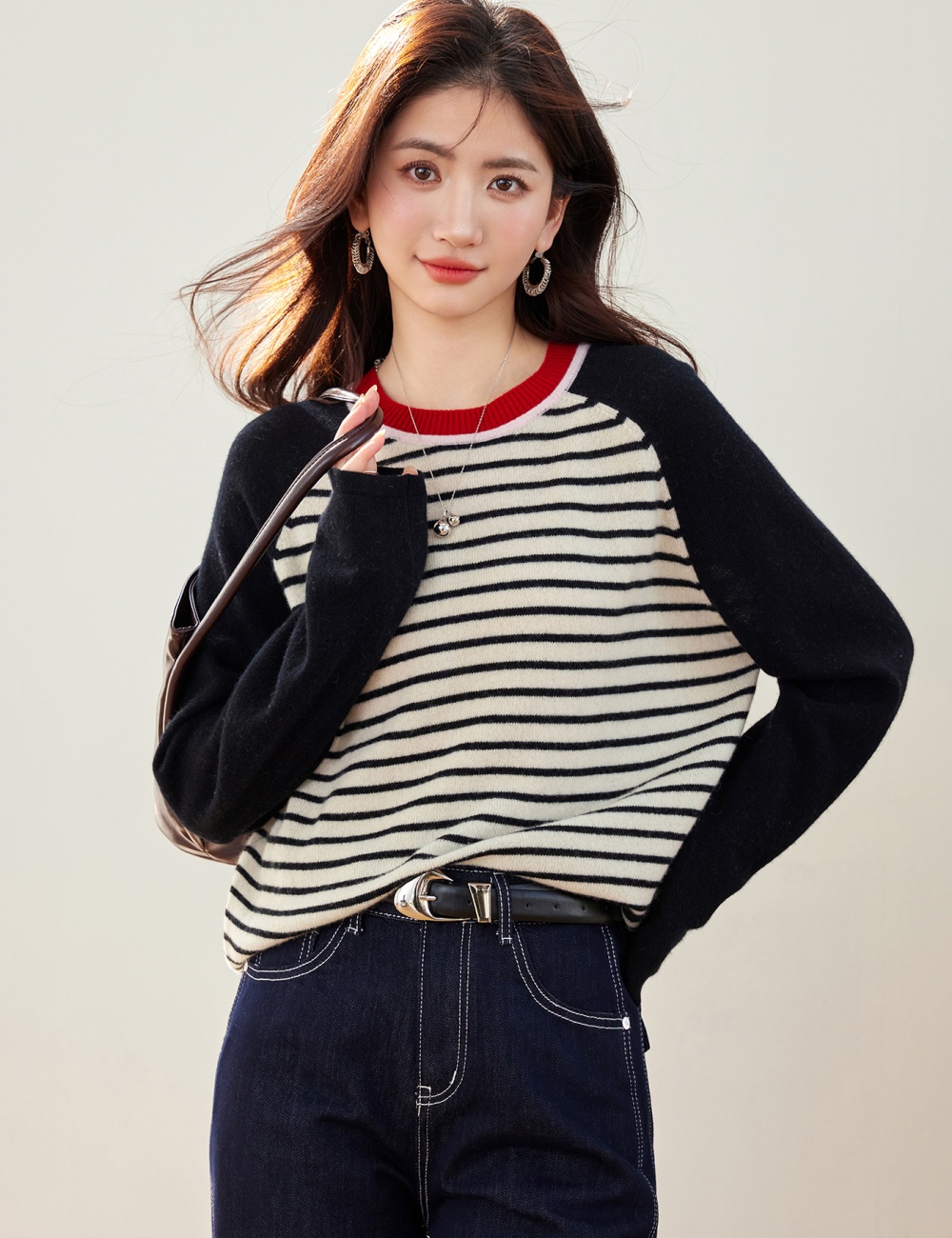 Lazy round neck sweater embroidery bottoming shirt