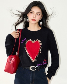 Niche heart tops bottoming sweater for women
