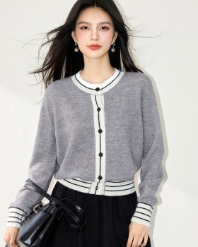 Round neck knitted straight sweater stripe slim lazy coat for women