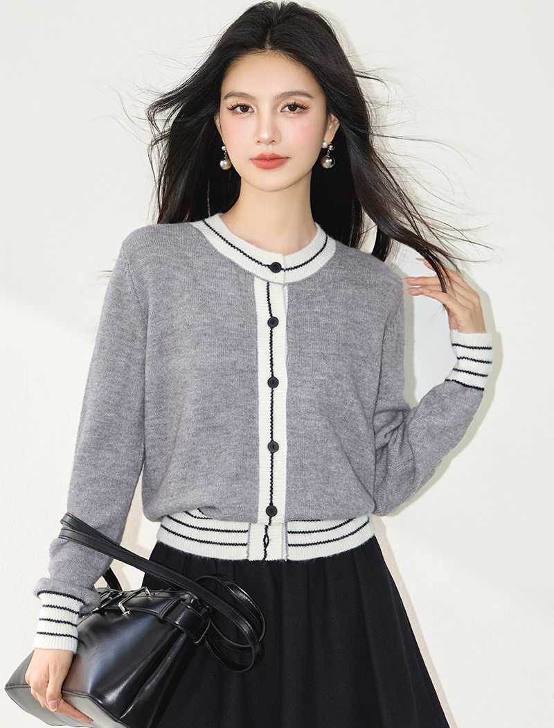 Round neck knitted straight sweater stripe slim lazy coat for women
