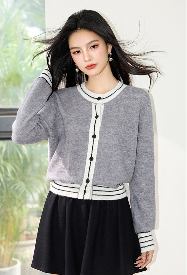 Round neck knitted straight sweater stripe slim lazy coat for women