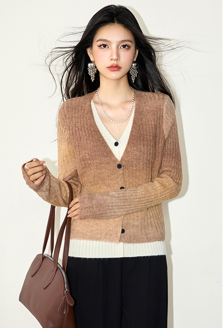 Pseudo-two sweater knitted tops for women