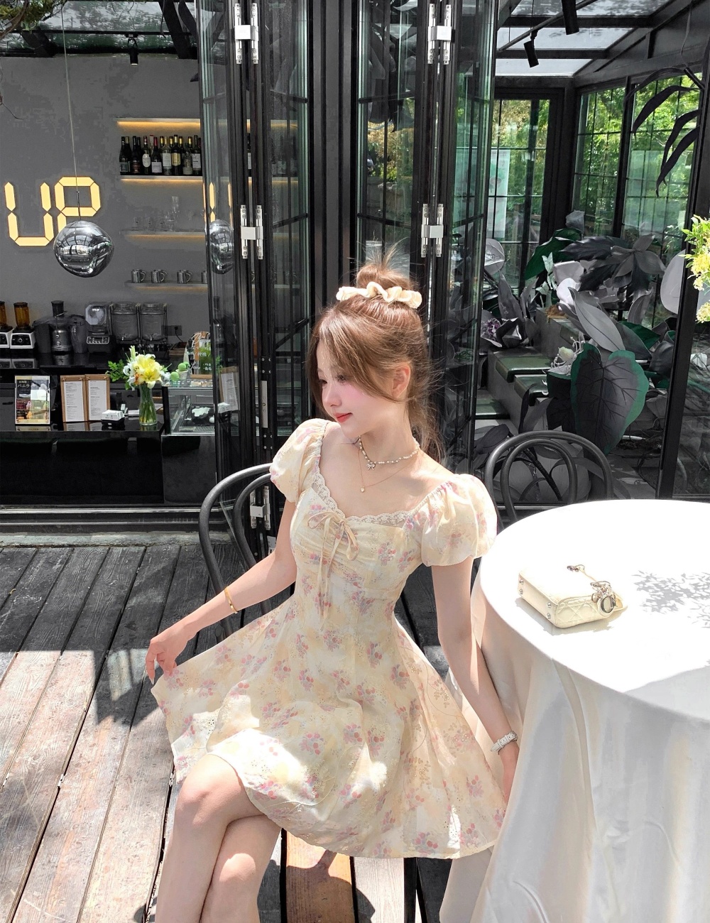 Short sleeve floral puff sleeve yellow France style dress