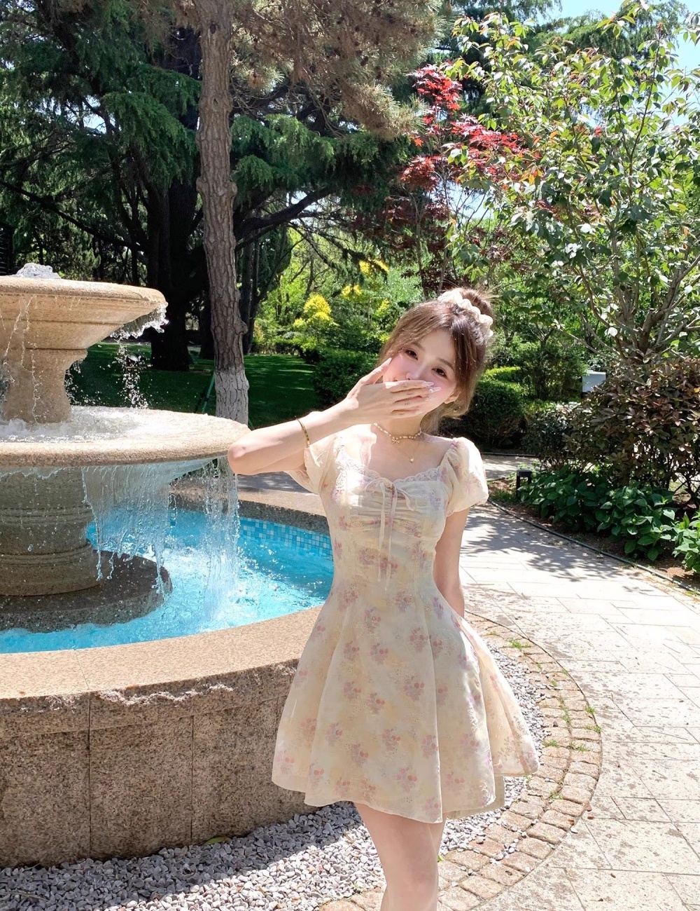 Short sleeve floral puff sleeve yellow France style dress