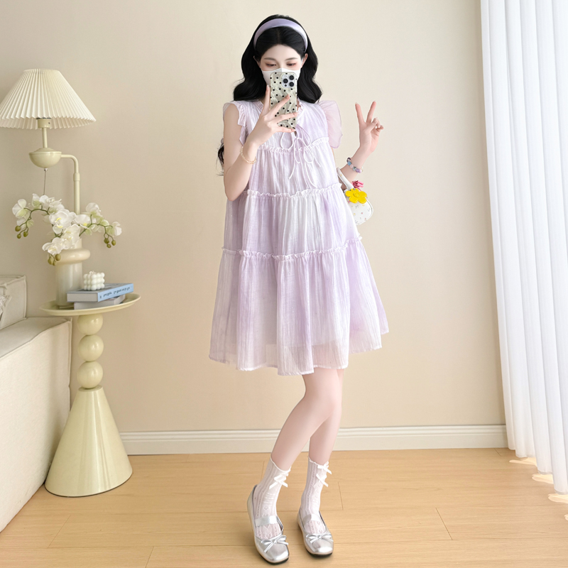 Show young blooming maternity clothing summer dress