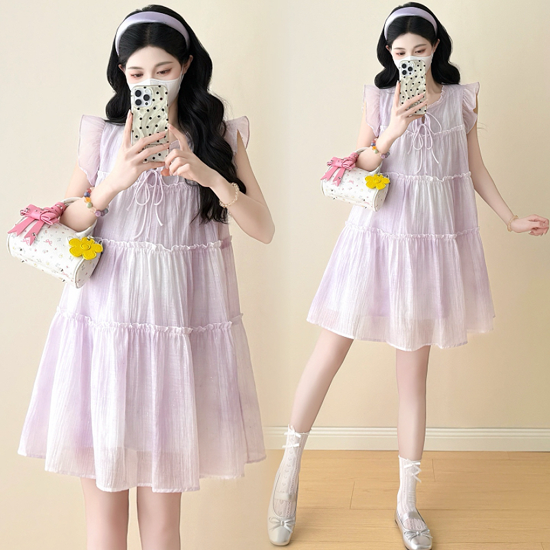Show young blooming maternity clothing summer dress