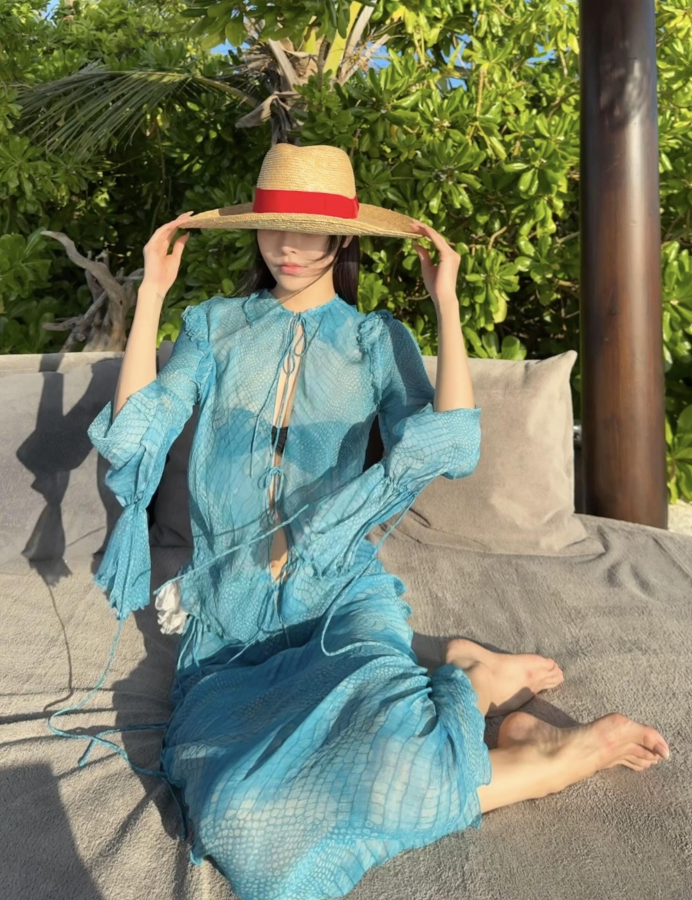 Blue split sun shirt bandage short skirt a set
