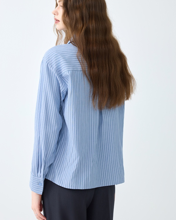 Spring and summer profession uniform blue shirt