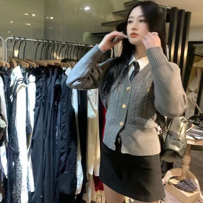 Inside the ride slim cardigan winter V-neck sweater
