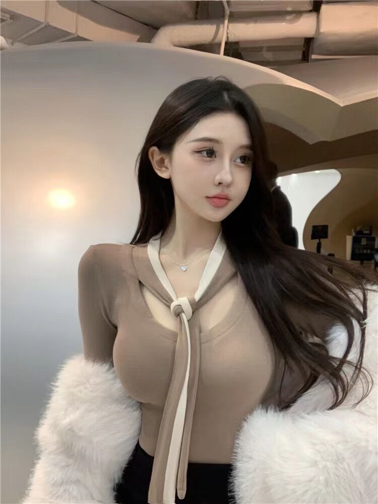 Niche sexy tops V-neck bottoming shirt for women