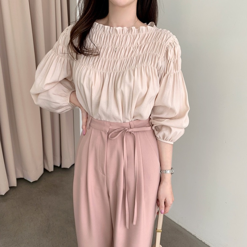 Horizontal collar fold shirt