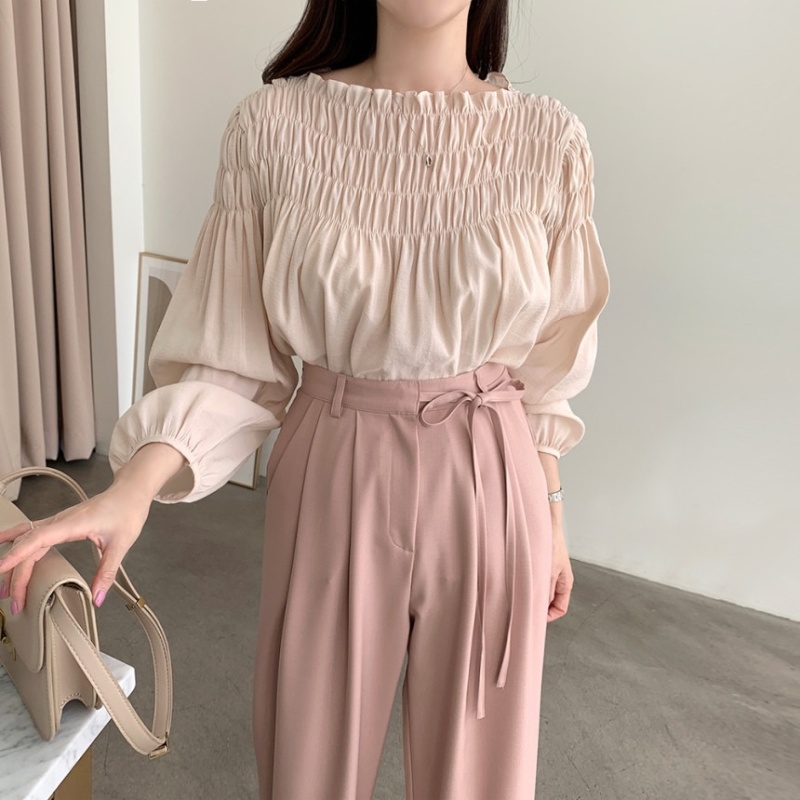 Horizontal collar fold shirt