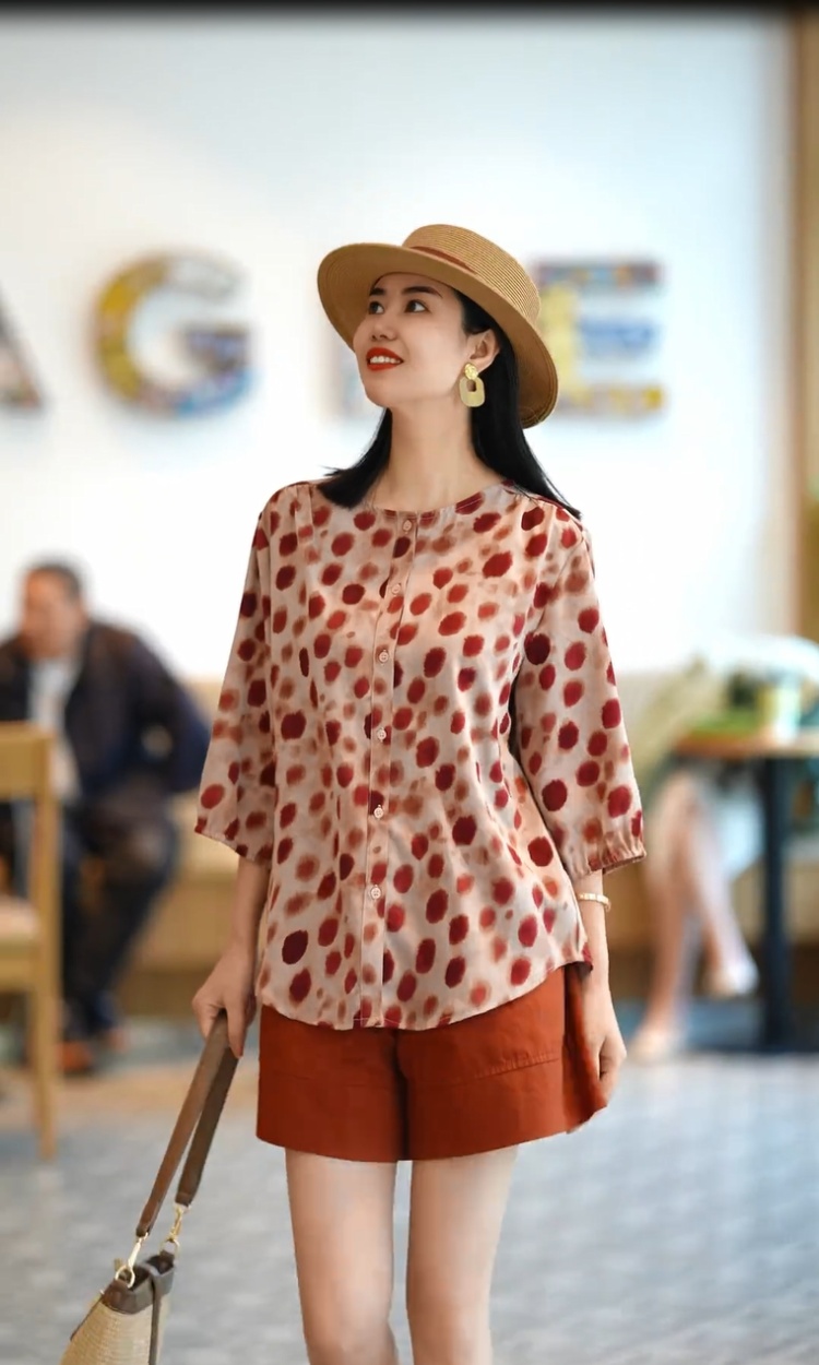 Large yard printing tops puff sleeve shirt for women