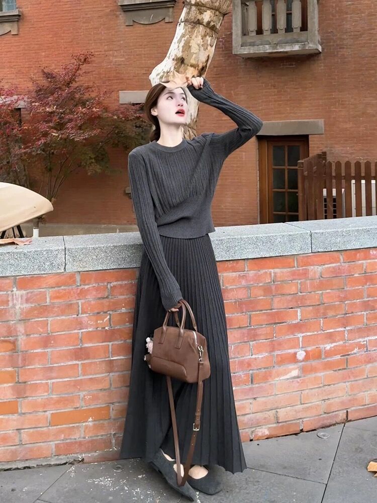 Temperament knitted autumn gray long skirt a set for women