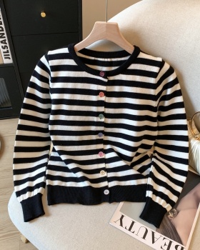 Sweet short show young cardigan stripe mixed colors sweater