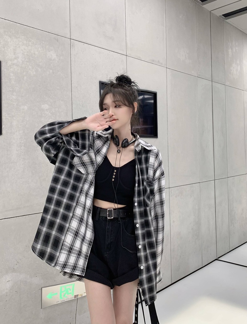 Retro black-white loose coat plaid splice shirts for women