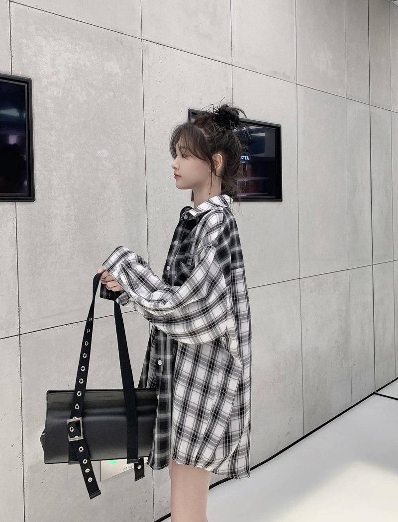 Retro black-white loose coat plaid splice shirts for women