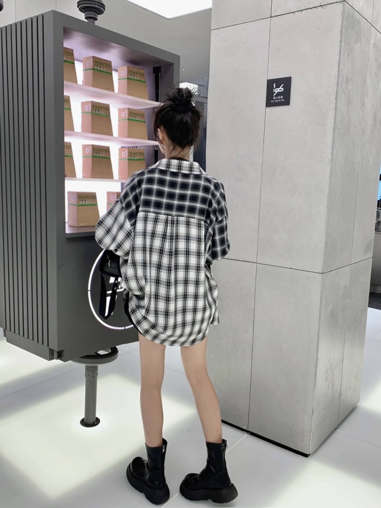Retro black-white loose coat plaid splice shirts for women
