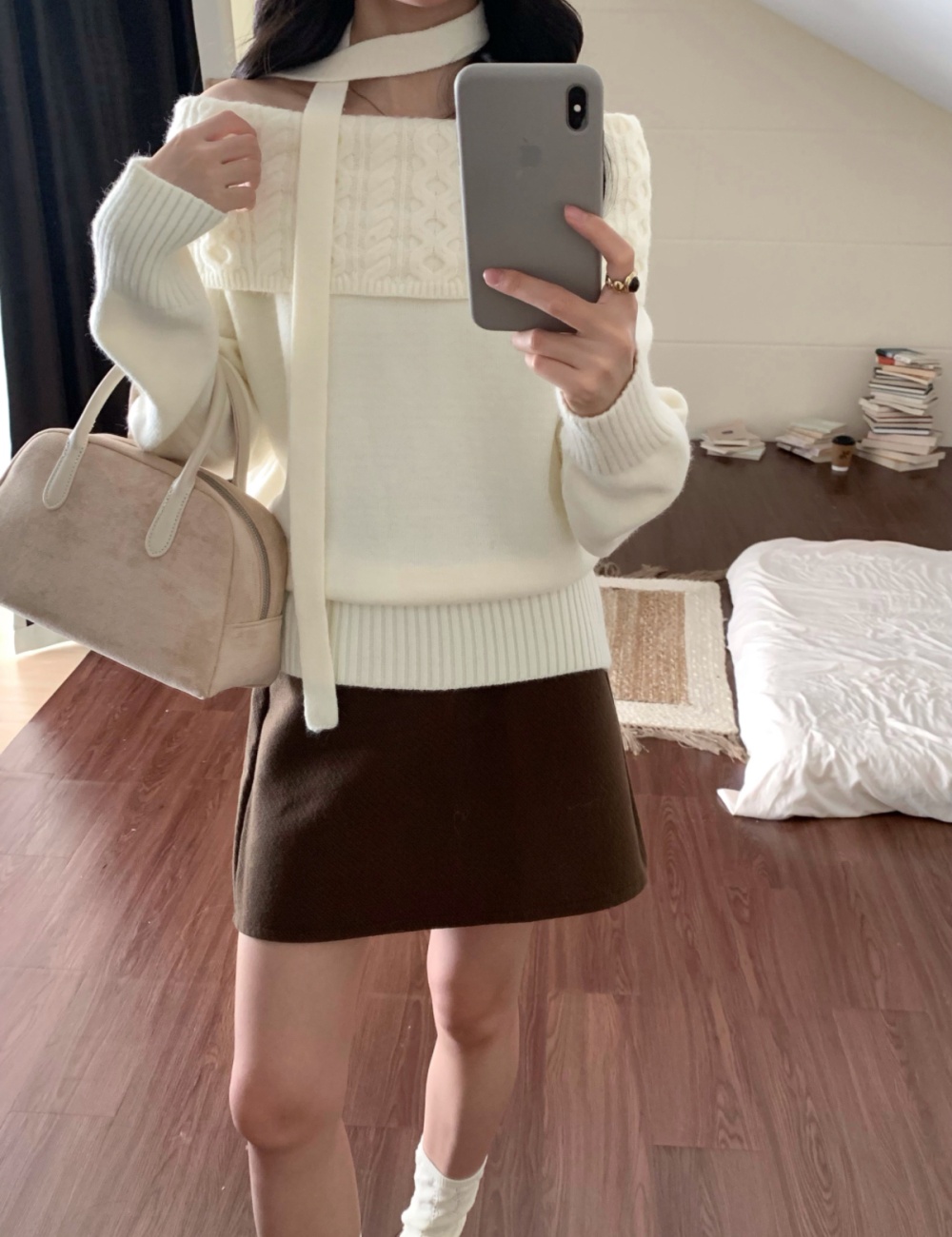 Flat shoulder niche tops gray long sleeve sweater