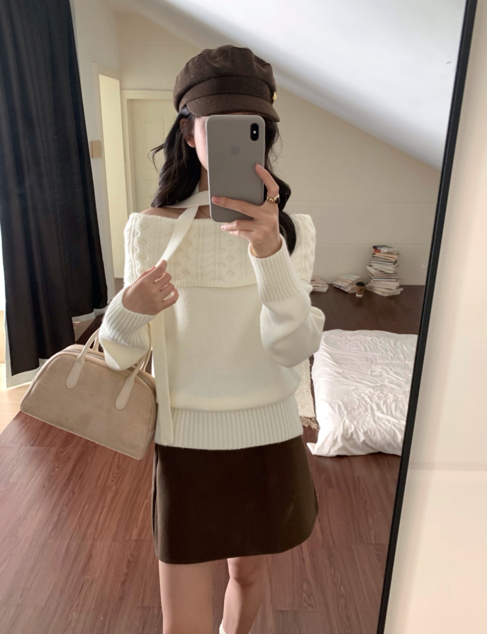 Flat shoulder niche tops gray long sleeve sweater