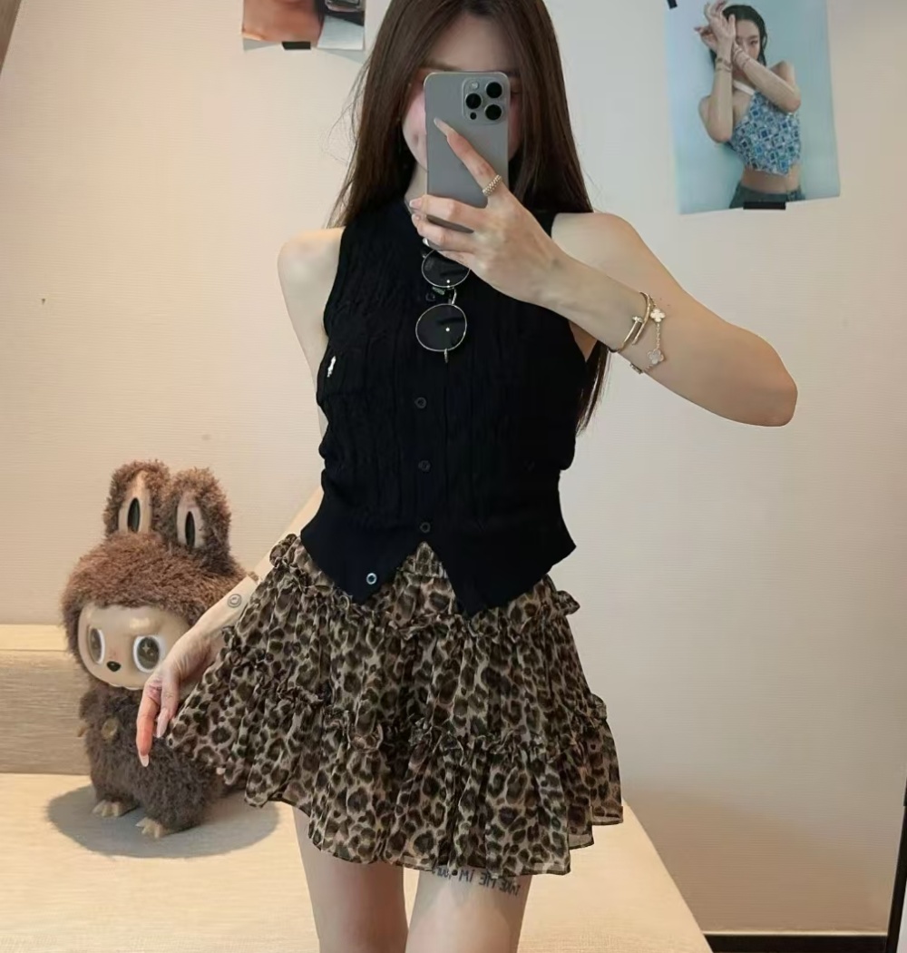 Leopard silk vest chiffon short skirt a set