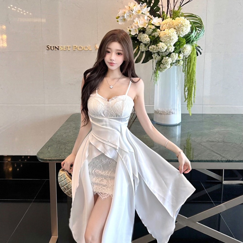 Lace low collar slim spicegirl sling splice dress