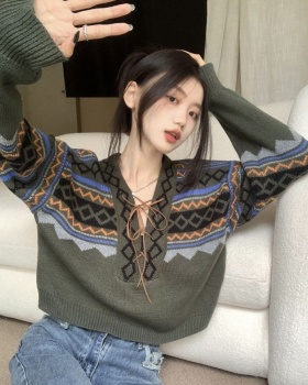 Mixed colors frenum long sleeve sweater