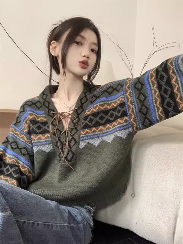 Mixed colors frenum long sleeve sweater