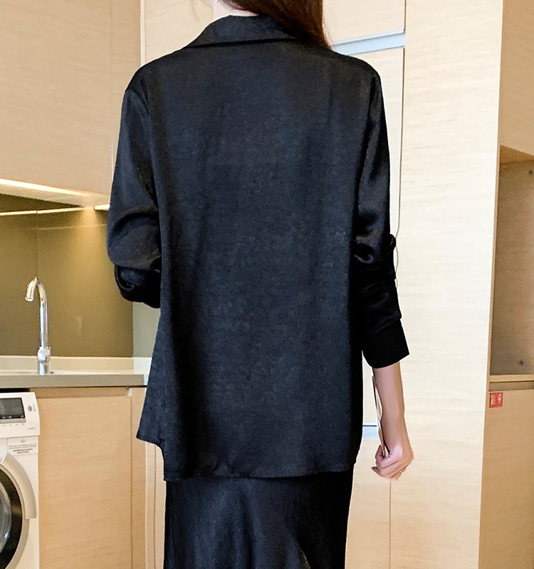 Commuting long sleeve satin loose wrinkle shirt for women